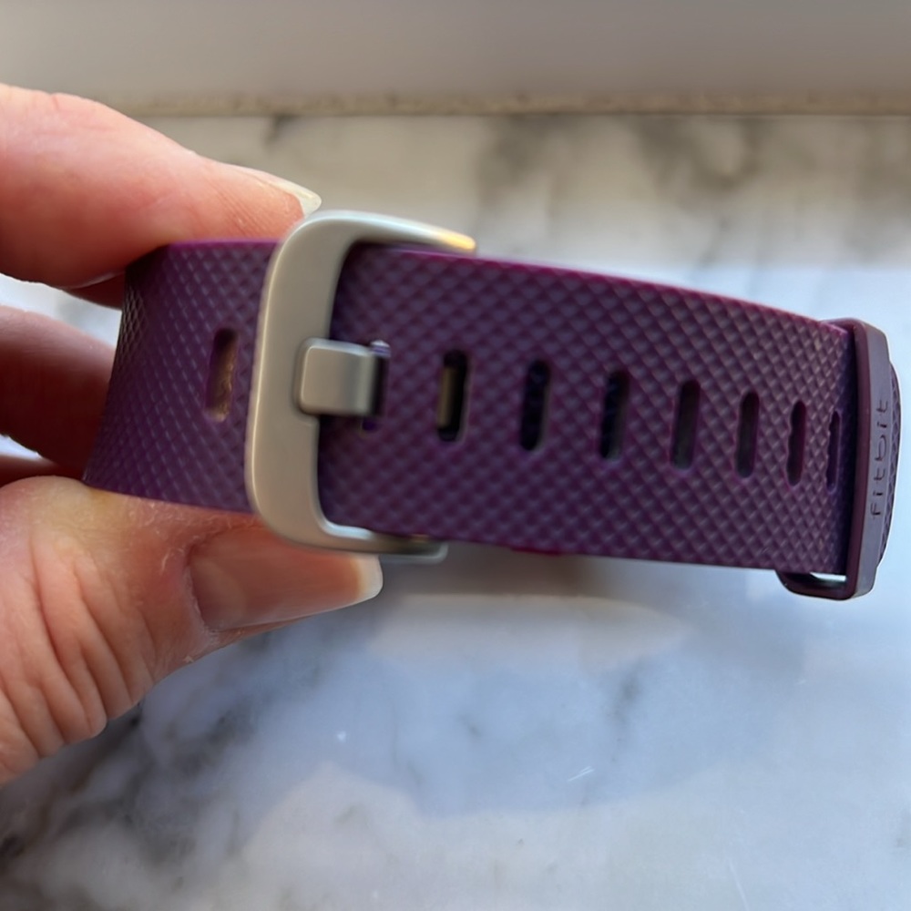 Fitbit - Picture 4 of 7